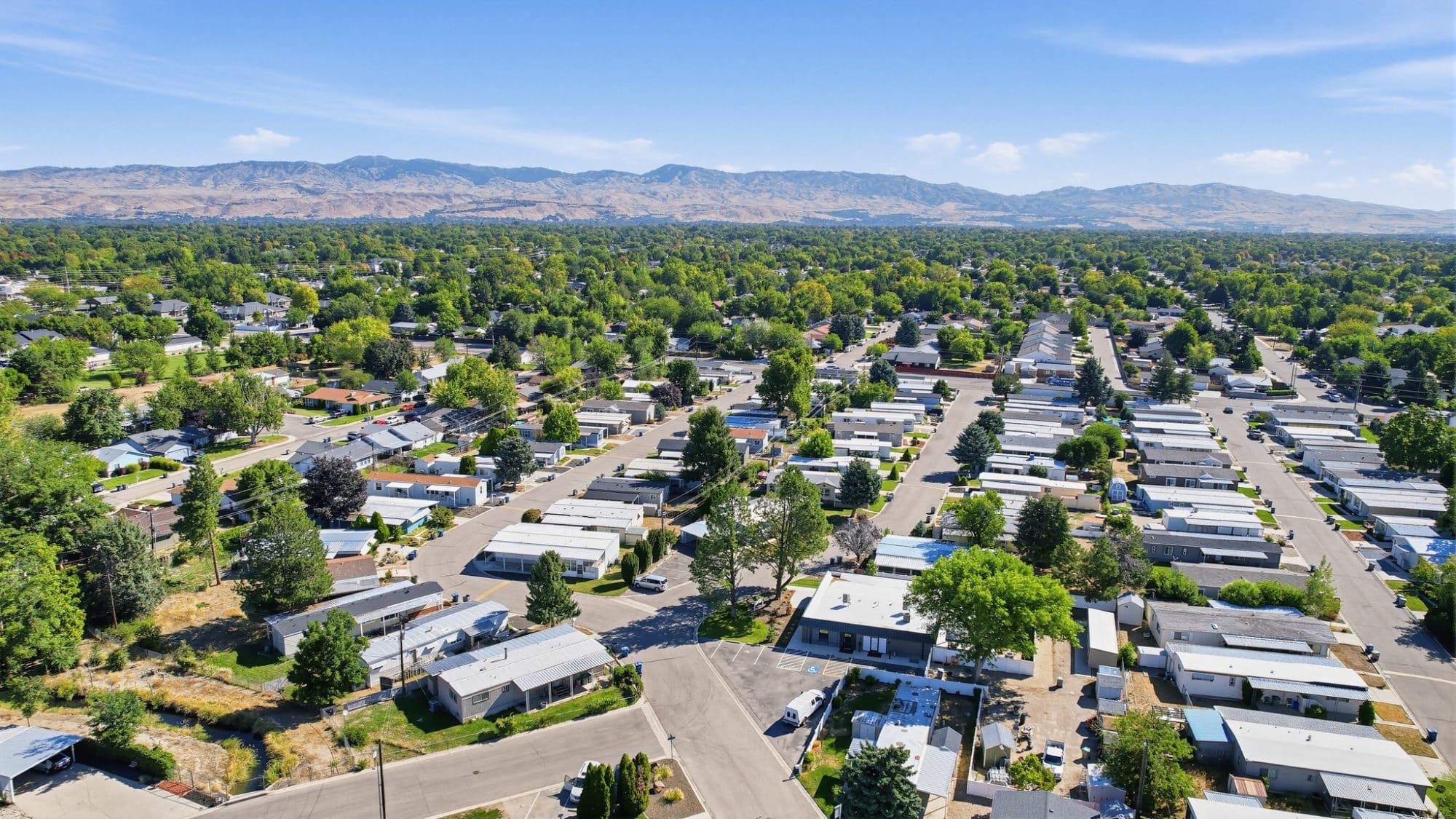 02 10647 W Macaw Ln Exterior 0129
