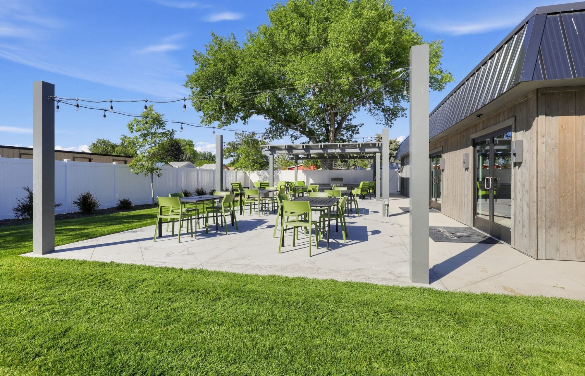 17 10647 W Macaw Ln Exterior 1703